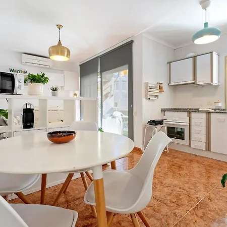 Hauzify I Cid Apartment *